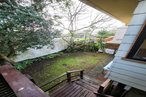 Photo of property in 1/40 Hollyford Drive, Clover Park, Auckland, 2105