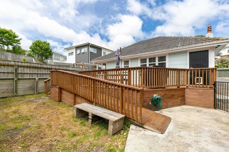 Photo of property in 9 Kowhai Street, Tawa, Wellington, 5028