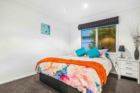 Photo of property in 17 Oceania Sands Way, Papamoa Beach, Papamoa, 3118