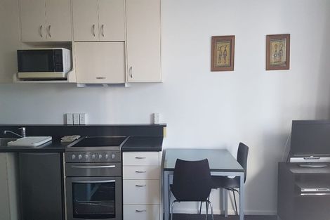 Photo of property in Terrace Garden Apartments, 2h/120 The Terrace, Wellington Central, Wellington, 6011
