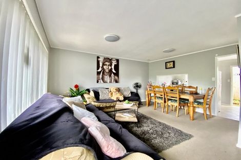 Photo of property in 2/49a Landon Avenue, Mangere East, Auckland, 2024