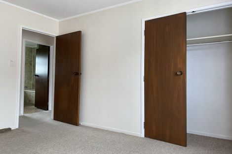 Photo of property in 233 Hepburn Road, Glendene, Auckland, 0602