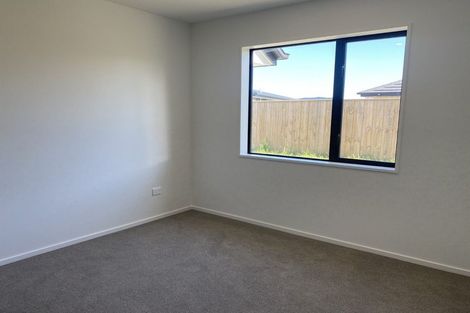 Photo of property in 143 Shillingford Boulevard, Rolleston, 7615