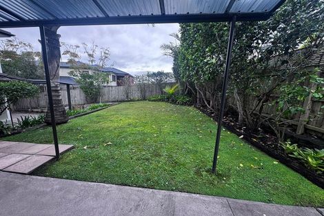 Photo of property in 28 Ballymore Drive, Pinehill, Auckland, 0632