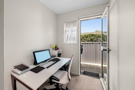 Photo of property in 2/46 Gloucester Street, Greenmeadows, Napier, 4112