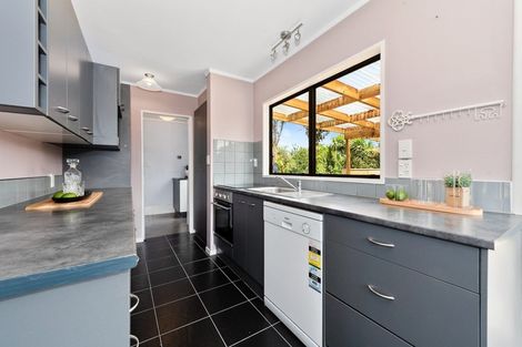 Photo of property in 73 Totara Drive, Pukete, Hamilton, 3200