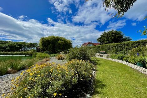 Photo of property in 964 Waianakarua Road, Herbert, 9495
