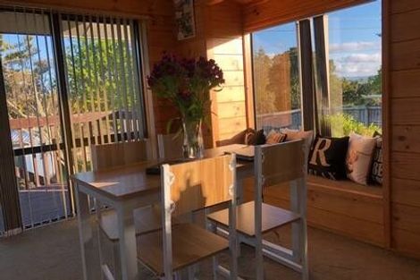 Photo of property in 264 State Highway 16, Kumeu, 0892