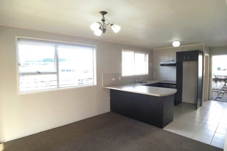 Photo of property in 28 Casuarina Road, Half Moon Bay, Auckland, 2012