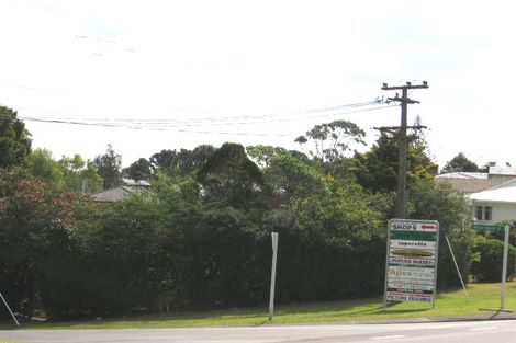 Photo of property in 1/276 East Coast Road, Forrest Hill, Auckland, 0620