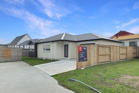 Photo of property in 6 Hof Lane, Foxton, 4814