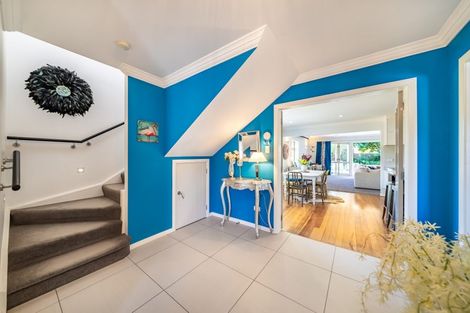 Photo of property in 355 Fergusson Drive, Heretaunga, Upper Hutt, 5018