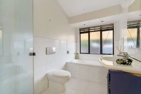 Photo of property in 26 Coles Crescent, Papakura, 2110