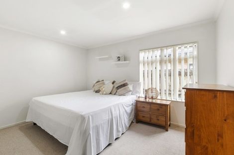 Photo of property in 11 Mcburney Place, Mangere East, Auckland, 2024