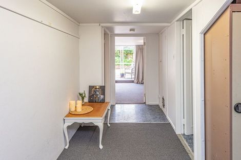 Photo of property in 1 Brassey Road, Saint Johns Hill, Whanganui, 4500