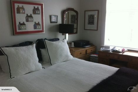 Photo of property in 9 Herald Terrace, Berhampore, Wellington, 6023