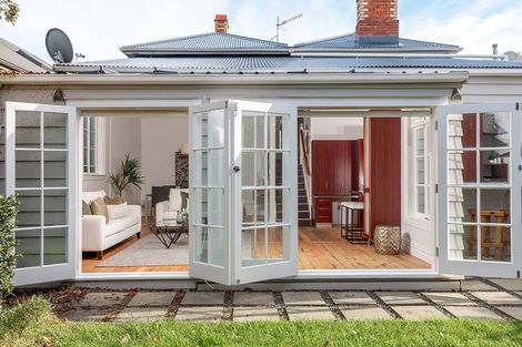 Photo of property in 35 St Marys Road, Saint Marys Bay, Auckland, 1011