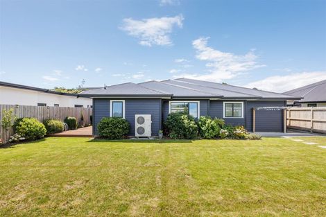 Photo of property in 36 Freedom Drive, Kelvin Grove, Palmerston North, 4414