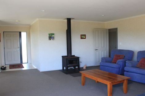 Photo of property in 74a Whananaki North Road, Whakapara, Hikurangi, 0181