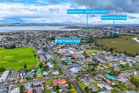 Photo of property in 102 Taikata Road, Te Atatu Peninsula, Auckland, 0610