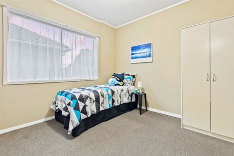 Photo of property in 1/10 Sunnyside Road, Sunnyvale, Auckland, 0612