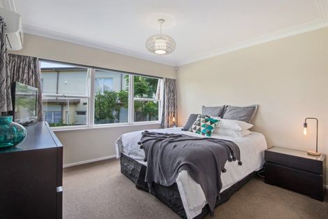 Photo of property in 28 Treeway, Sunnyhills, Auckland, 2010