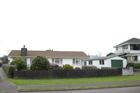 Photo of property in 5 Fitzroy Road, Fitzroy, New Plymouth, 4312