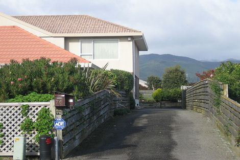 Photo of property in 76 Cedar Drive, Paraparaumu Beach, Paraparaumu, 5032