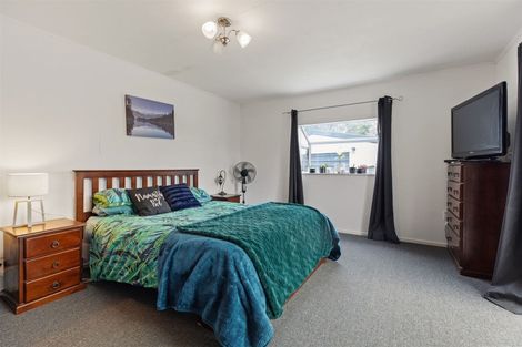 Photo of property in 12 Conifer Place, Te Puke, 3119