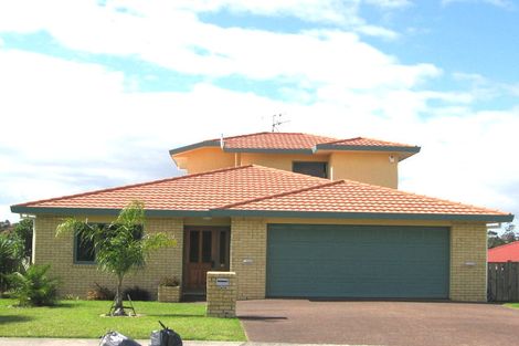 Photo of property in 89 Buscomb Avenue, Henderson, Auckland, 0610