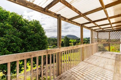 Photo of property in 15 Doctors Hill Road, Maungaturoto, 0520