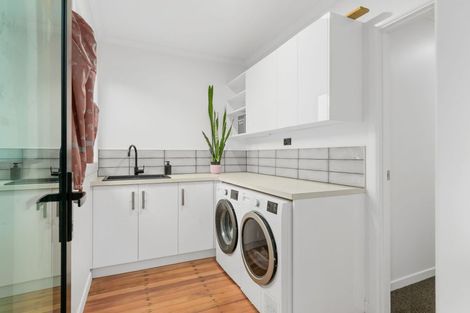 Photo of property in 28 Kakanui Avenue, Hillcrest, Hamilton, 3216