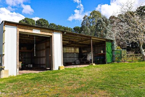 Photo of property in 100 Macgibbon Road, Waitahora, Dannevirke, 4971