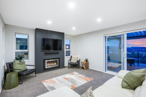 Photo of property in 156 Navigation Drive, Whitby, Porirua, 5024