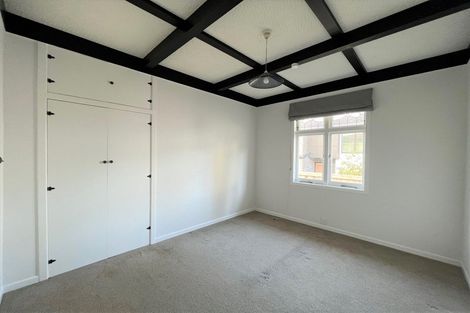 Photo of property in 22 Walker Road, Point Chevalier, Auckland, 1022