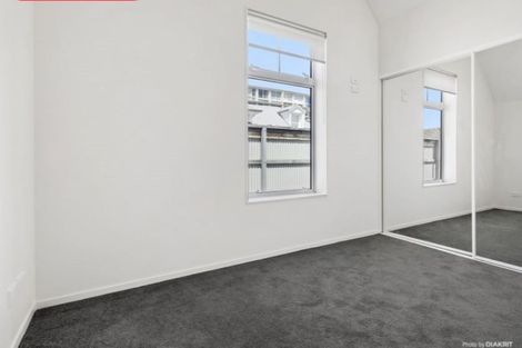Photo of property in Pirie Street Townhouses, 32/35 Pirie Street, Mount Victoria, Wellington, 6011