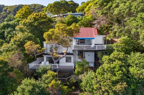 Photo of property in 236 Marine Drive, Lowry Bay, Lower Hutt, 5013