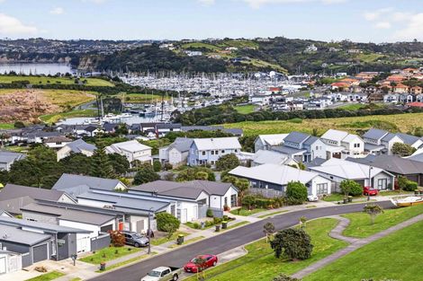 Photo of property in 19 Barcliff Terrace, Gulf Harbour, Whangaparaoa, 0930
