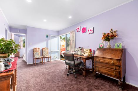 Photo of property in 123 Weatherly Road, Torbay, Auckland, 0630