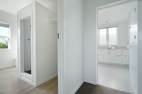 Photo of property in 40 West Coast Road, Glen Eden, Auckland, 0602