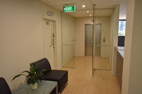 Photo of property in A/38 Whitaker Place, Grafton, Auckland, 1010