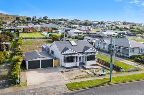 Photo of property in 36 Barrow Street, Bluff, 9814