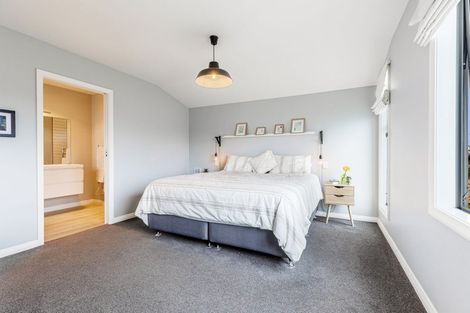 Photo of property in 103a Wharf Road, Te Atatu Peninsula, Auckland, 0610