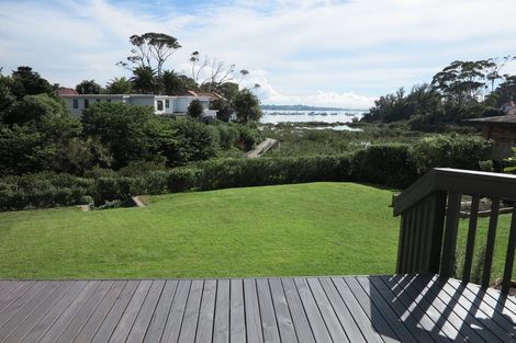 Photo of property in 12 Dowling Place, Pakuranga, Auckland, 2010