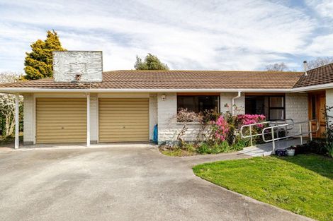 Photo of property in 43 Long Melford Road, Awapuni, Palmerston North, 4412
