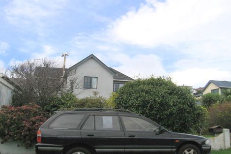 Photo of property in 20 Oxford Street, Tawa, Wellington, 5028