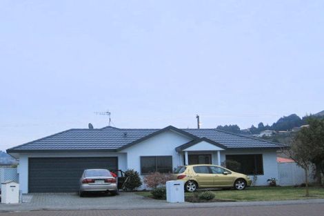 Photo of property in 11 Alderney Close, Taradale, Napier, 4112