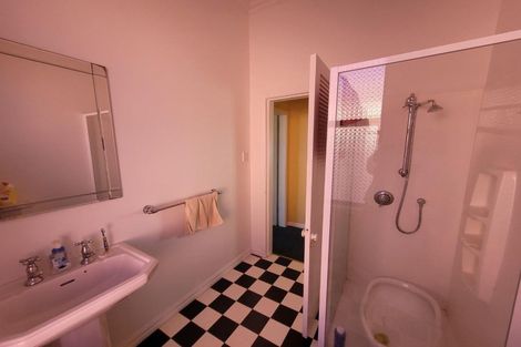 Photo of property in 23 Hine Street, New Plymouth, 4310