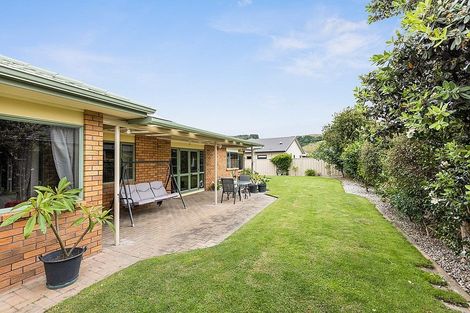 Photo of property in 10 Malbec Way, Greenmeadows, Napier, 4112
