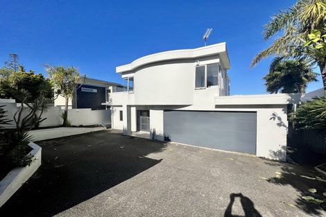Photo of property in 31 Churchill Road, Murrays Bay, Auckland, 0630